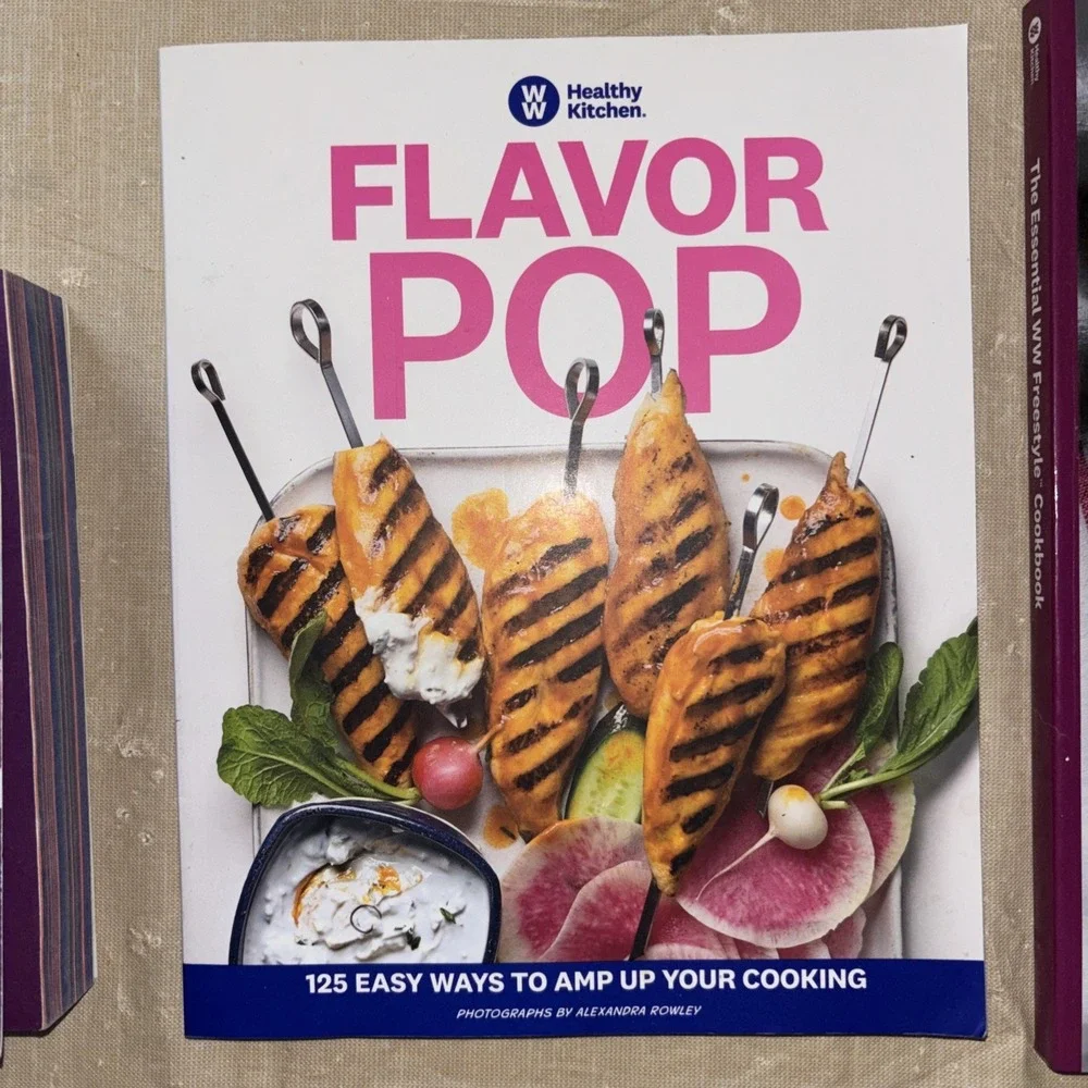 Weight Watchers Trio Of Books. Recipes & dining Out Guide